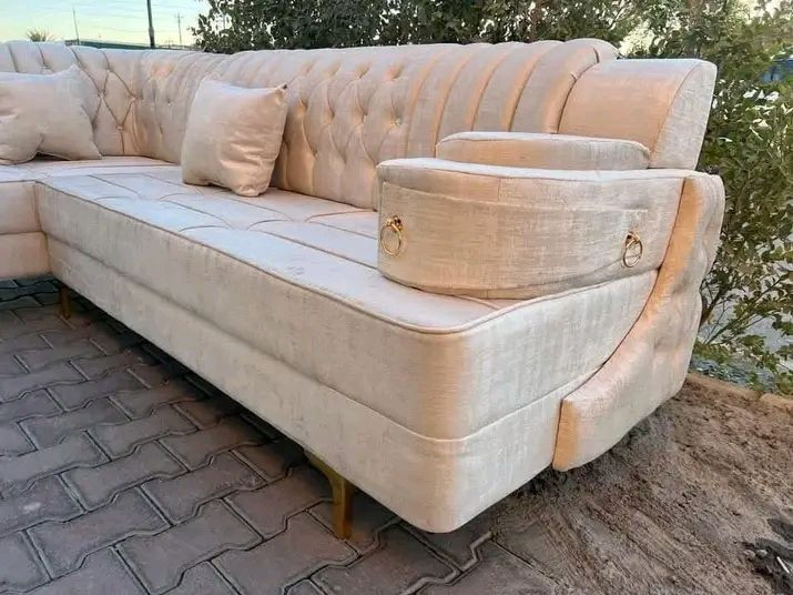 اي ديوان داخل المنشور 

الدقه والامان  كل هذا وبأنسب الاسعار 🥳🥳🥳
ديوان ستندر 10 مقاعد ب 340.مع كوشات عدد 4 هديه
 شغل مضبوط مع ضمان سنه  
قماش قديفه جكور 
الهيكل چام روسي
الضهر  مضغوط
المقعد بلوك فقط 
رجل عظم عاج ورده ذهبي

متوفر تفصال حسب الطلب


**إذا كنت صاحب هذا الإعلان وتريد حذفه لأي سبب، رجاءا أرسل رسالة إلى الدعم الفني**