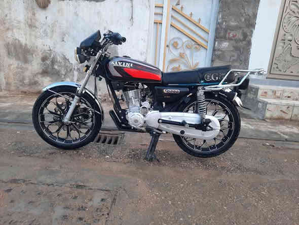 سيفان موديل 24 أوراق كامله سكنر  فوول نظافه كل كهربائياتها شغاله ربع ما تذب عليها ب ٦٧٥ و بيها مجال  مكاني نجف حي العسكري  رقمي ***********
