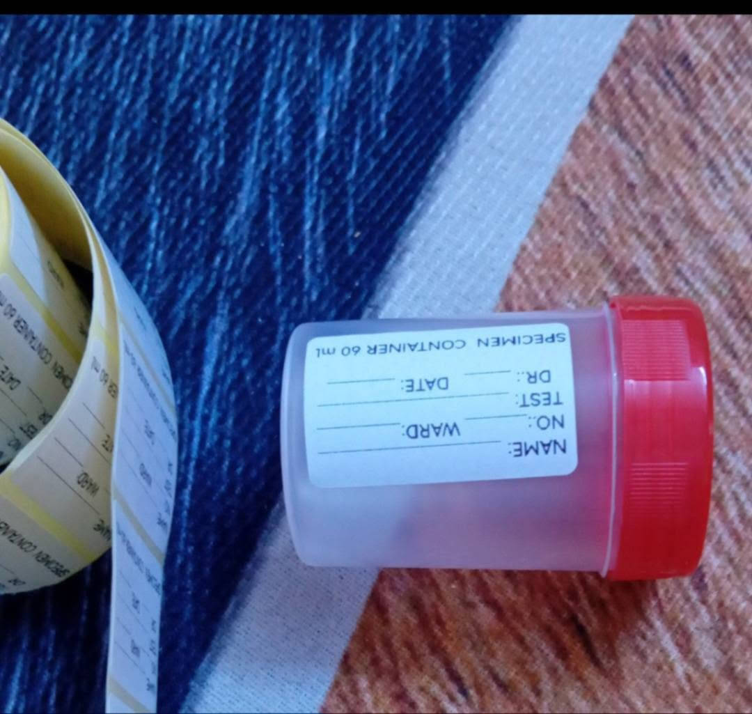 قالب علبة تحاليل مع قالب غطاء العلبة تركي 
وزن 8 غرام 
8 عين 
طابعة رول استيكر صغيرة 
العنوان بغداد
 ***********
