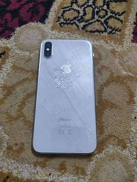 آيفون اكس ٢٥٦ • بطارية ٧٠ • فيس ايدي واكف