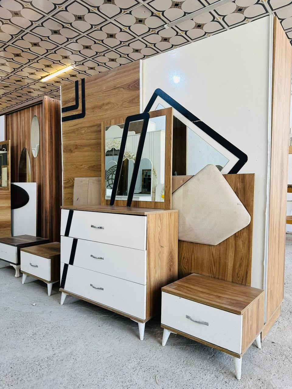 غرفه تركي مستخدمه 
غرفه 5 قطع نضافه مثل صور💎✨
غرفه ول توصيل وشد400 🔥 حجز واتساب فقط ***********
