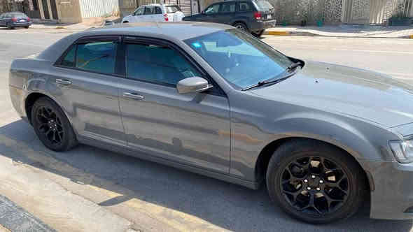 كرايسلر 300s
موديل ٢٠١٩ اصل
ماشية ١١٠ الف ميل
كشنات امامية كهربائية وتدفئة
لايتات زينون
شاشة كبيرة
كاميرا خلفية
محرك ٦ سلندر 
السونار مرفق مع الصور 
سيارة نظيفة كلش واستخدام شخصي 
دهن كله اصلي فلاتر كله اصلي بانزين محسن بطارية جديدة
سعر 240$  مكان السياره بغداد 
للاستفسار التواصل على الرقم التالي***********
