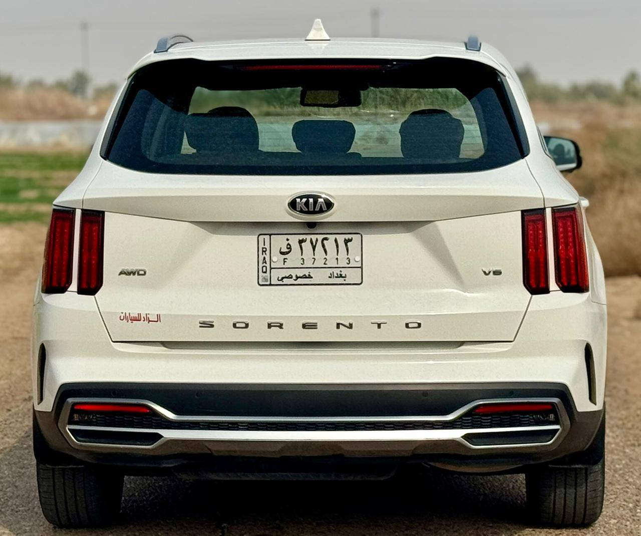 السلام عليكم 
كيا سورنتو 2021 خليجي
ماشية 74 km 
مكينة  V6 
فول مواصفات 1/1
بنراما 
كامرات محيطيه 
بصمة ابواب + تشغيل 
جنطة كهرباء 
وبقية المواصفات المعروفه
السياره جاهزه بدون اي نواقص 
العنوان / السيديه 
السعر / 273
للاستفسار / ***********
