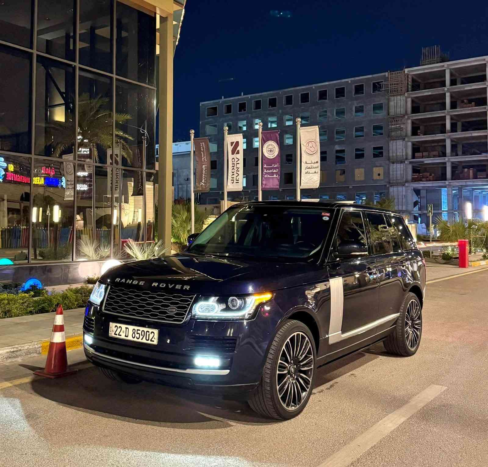 السلام عليكم ورحمة الله وبركاته
اللبيع Range Rover
موديل :2014 
فئة :اوتوبايگرافي اعلى فئة 
محرك: 6V المرغوب ديزل يعني كاز
اللون : نيلي طوخ ميتاليك مميز :  
سقف بنوراما وجلد 
نظام تعليق هوائي 3 وضعيات (جكات تصعد وتنزل اوتو +يدوي )
شفتات بالستيرن للقيادة الرياضية
قيادة ذاتية 
اوتو ستارت 
اوتو بارك 
اوتو ستوب عند الاقتراب من سيارة اخرى
اوتو هولد
محدد سرعة 
محدد سرعة أوتوماتيكي ASL
مانع انزلاق 
تحذير الخروج عن المسار
سايد بريك اوتو 
نقط عمياء  
5 كاميرات محيطية 
رادارات امامية وخلفية وجانبي 
هيتر بالمري وتعتيم والمري شفط
تغير زاويا الرؤية بالمري عند الرجوع الى الخلف
انارة ليلية وكشافات ضباب ولايت اوتو
خمس بصمات ع الابواب 
صندوق كهربائي شفط
ابواب شفط 
دوسات كهربائي 
نظام معرفة الطقس وماسحات اوتو 
المقصورة الامامية 
تبريد امامي 
تحكم بالتكيف تبريد وتدفئة من الشاشة 
كرسي السائق تدفئة وتبريد 
كرسي الراكب تدفئة وتبريد 
كرسي السائق مساج 
كرسي الراكب مساج
كرسي السائق 3 وضعيات خزن ميموري 
كرسي الراكب 3 وضعيات خزن ميموري 
تدفئة بالستيرن 
المقصورة الخلفية 
تبريد امامي ومن السقف مركزي
تحكم منفصل بالمكيف 
تحكم كهربائي بالكشن 
تدفئة وتبريد بالكشن 
ويل كب گروم
مضلل بسنويه سنويه بسمي 
السعر  285ورقه $ وبي مجال بسيط
جاهزه من كل نواحي
العنوان بغداد اليرموك او مجمع بوابة العراق
📞***********
