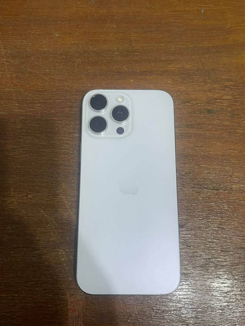 السلام عليكم للبيع Apple iPhone 16 Pro Max نسخة الشرق الأوسط نسخه عربيه
لون الجهاز ابيض الجهاز نظيف جدًا شخط واحد مابيه استعمال شخصي

ما داخل صيانة ولا مفتوح

مساحه الهاتف256
البطارية 86%

كلشي شغال 100% بدون أي مشكلة

الكاميرات والبصمة والسماعات ممتازة

الجهاز مرتب جدًا

معه كارتونه الهاتف

السعر:مليون 400

وبي مجال 

مكاني بغداد الامين الثانيه للاتصال***********واتساب موجود

او مراسله الصفحه
