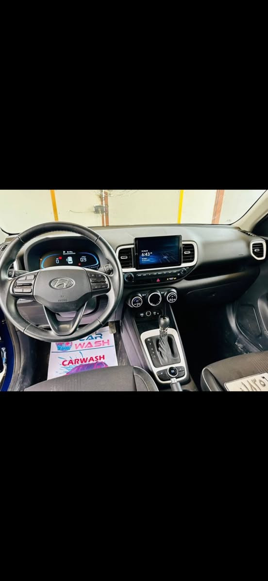 السلام عليكم
-السيارة هونداي - فينو  
-موديل :2023
رقم السيارة : بغداد الجديد 
-محرك 4 سلندر 1600 دبل نوزل   
-نوع الضرر : السيارة مضروبة بامريكا عندي صور ضربتها 
-اللون : أزرك 
-شاشة كبيرة
-كامرة
-ويل كب حجم 17
-مانع انزلاق ABS 
رادارات خلفيه + نقطه عمياء
ثلاث انظمة قيادة ( اعتيادي-رياضي-اقتصادي )
 مداخل USB
شاشة اعطال
حساس اطارات
كشنات جلد بلادي
وكشنات تدفئه وتبريد 
واحد على واحد 
بصمه 
هاتف :***********
 عنوان سياره بغداد شارع فلسطين
