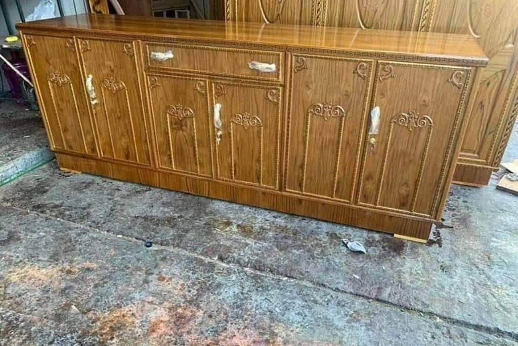 بوفيات نجارة خشب عراقي لامستورد ولا سوكي شغل مرتب وجاهز عليك تختار والباقي علينة �
اسعار معمل 

بوفيه بابين 100
بوفيه 3 بوب 150
بوفيه 4 بوب 180
بوفيه 6 بوب 200 
نقل وشد بغداد مجاني 
نقل وشد محافضات 50 بغداد, العراق


**إذا كنت صاحب هذا الإعلان وتريد حذفه لأي سبب، رجاءا أرسل رسالة إلى الدعم الفني**