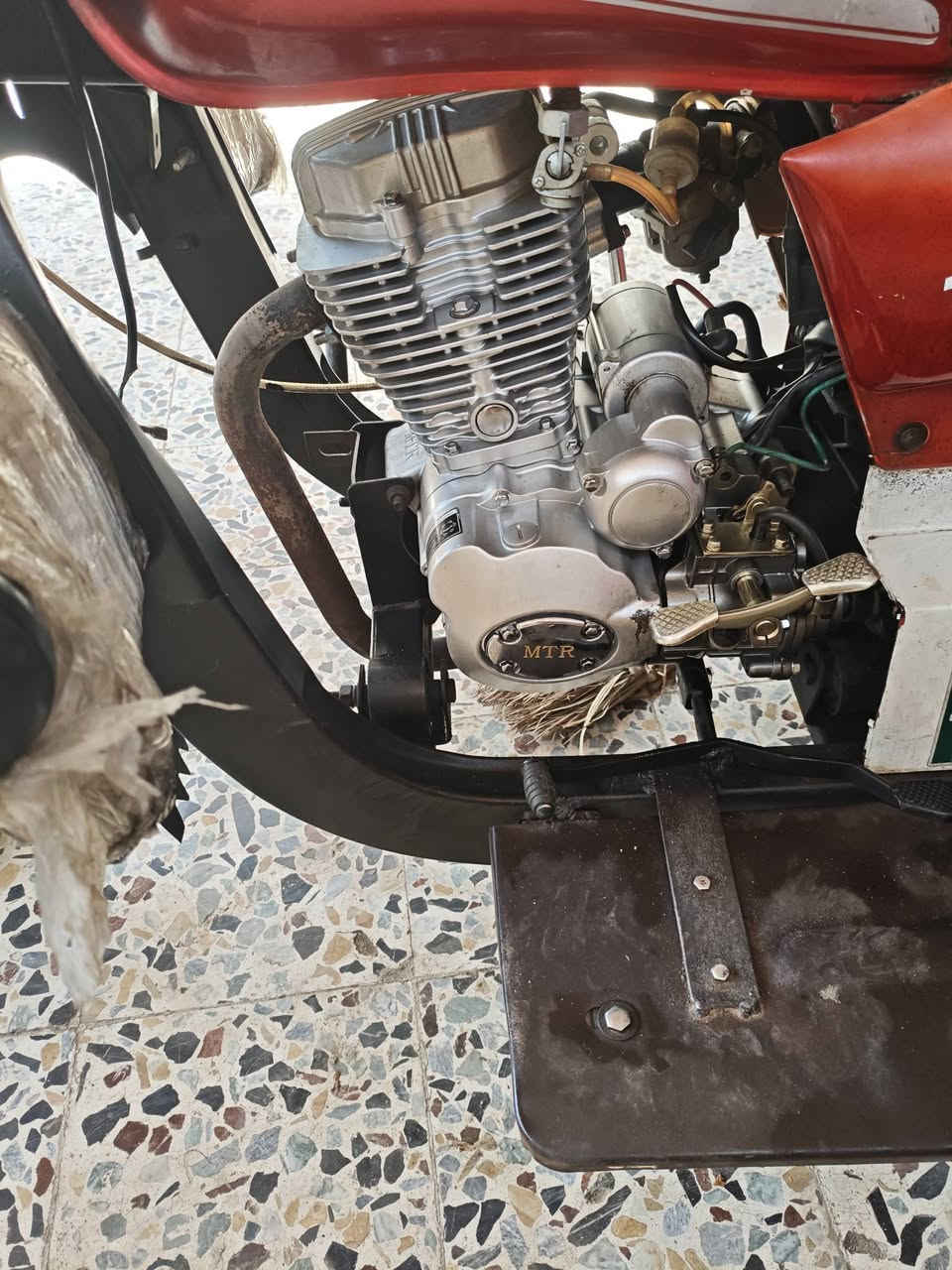 سلام عليكم ستوته سلطان للبيع اوراق شارع بغداد موديل 2019سعر 2100 شاصي مكفول مكينه صدر گير بوكس اكسن سبوع شادهن ***********
