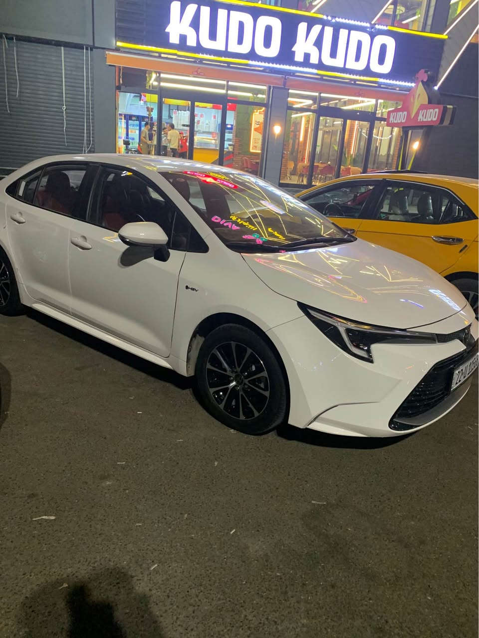 كورولا 2024 هايبرد سيارة جديدة مواصفات كامرة دواره.كشن جلد احمر. هاندبريك كهرباء. تبريد قطعتين. تحديد مسار. سيارة نظيفة جدا . بيها نقطة صغيره بالباب مال احجار .ماشية 31000. 
السعر 149 ورقه. بيها مجال بسيط. للاستفسار 
*********** كركوك, العراق
