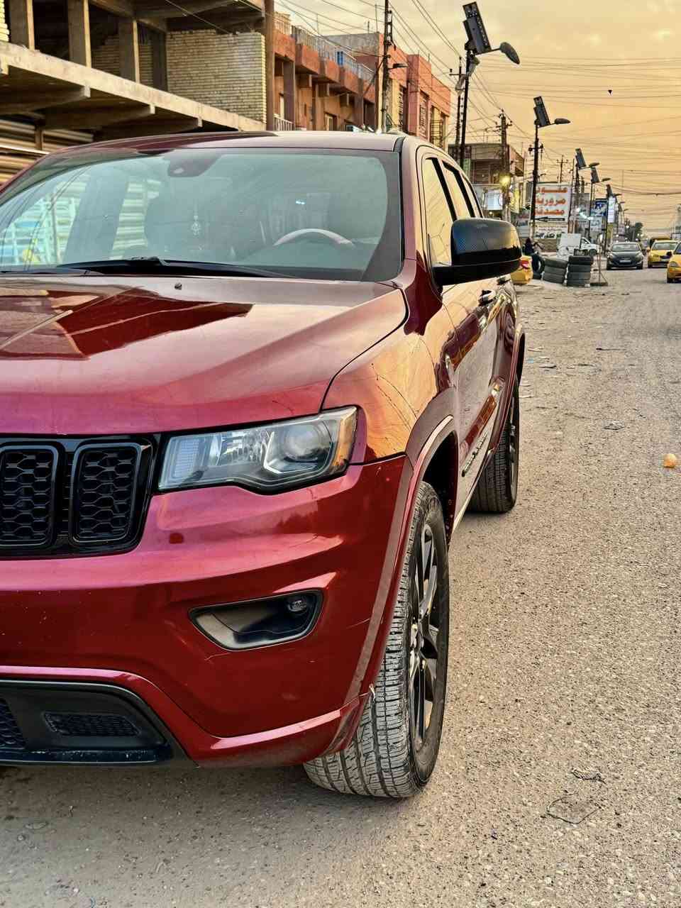 السلام عليكم للبيع جيب كراند شيروكي موديل
2019 وارد امريكي 
بلاك توب فول مواصفات عده الفتحه
ماشيه 63mi حادثه جاملغ امامي ودعاميه الخلفيه
شاشه كبيره
كشنات جلد+تدفئه
كشن كهرباء
تشغيل عن بعد صندوق كهرباء
حساس خلفي + كامره
رادار جانبي + خلفي +توقف ذاتي
قطعتين تبريد
محرك 6سلندر 
السياره تخم تاير جديد حداده صدر جديد  ادامه كامله للمحرك
تراك مفتوح
مكاني بغداد 

السعر 260 وبيه مجال بسيط 
صور الحادث منشوره                 
   
للاتصال  اتصل على الرقم 
***********
متوفر بيه واتساب
