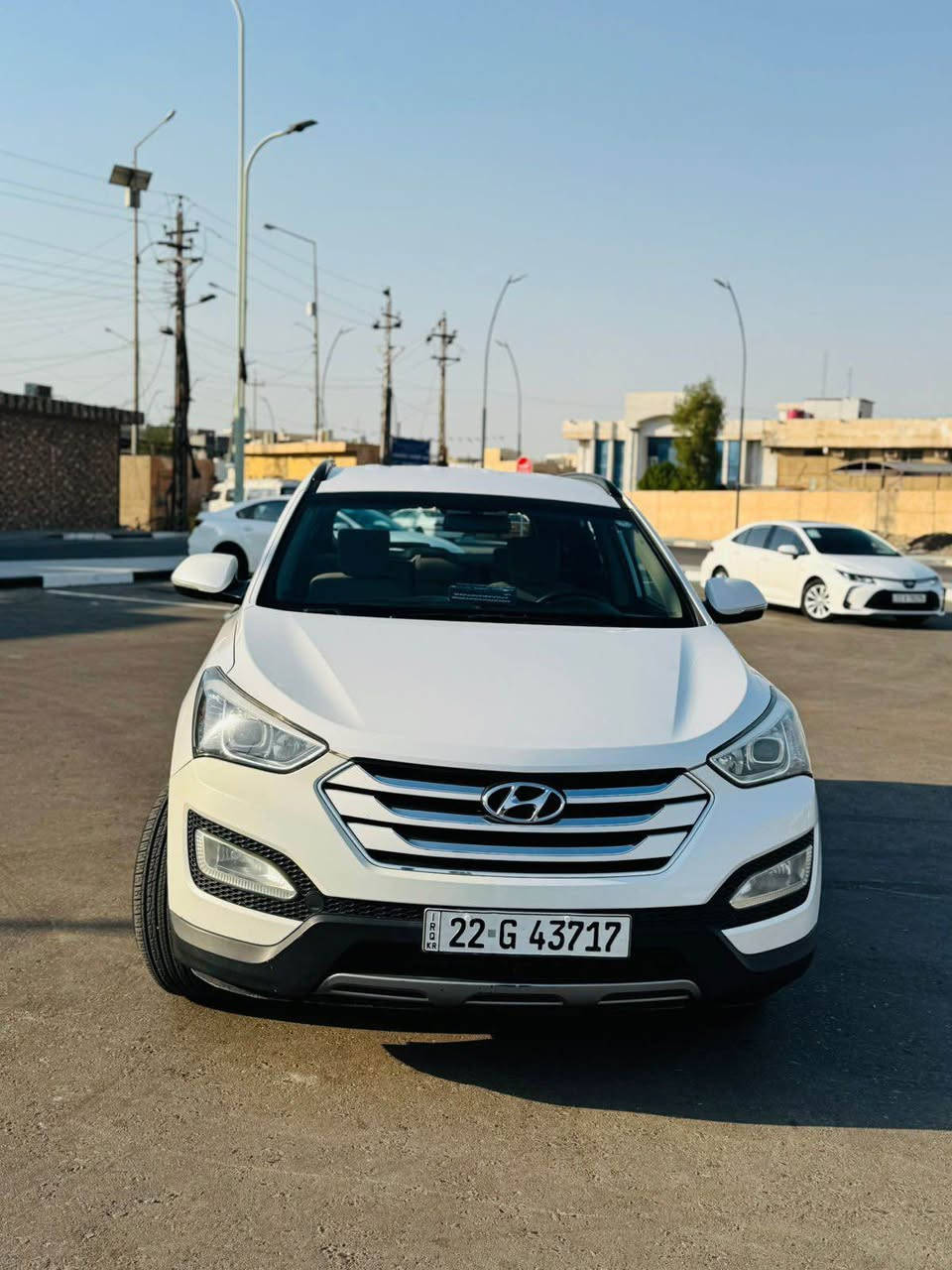 السلام عليكم سنتافي مديل 16 للبيع 
خليجيه 4 سلندر  رقم أربيل الجديد بيها وكاله 
سنويه جديده تنتهي 2028 
السياره بيها قبق جنطه صبغ صغير 
ومبدل كازكيت 
سياره نضيفه جداً 
السعر 165 وبيها مجال بسيط ⚪️
الاستفسار اكثر الاتصال على هاذ الرقم 
*********** Singapore
