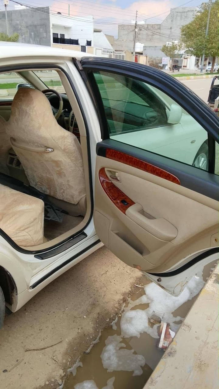 شاهینە 2005
مووس 
ڕۆیاڵ 
دوو دوگمە 
180 بچوک وە بچوک 
پارچەو نیوێک بۆیاخ ئەوروپایە 
چوار تایەی تازەی لەسەرە 
61گڵاو ماعمەلە


**إذا كنت صاحب هذا الإعلان وتريد حذفه لأي سبب، رجاءا أرسل رسالة إلى الدعم الفني**
