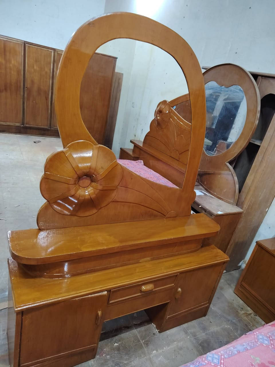 للبيع حله ابو غرق 500وبيه مجال ***********واتساب
