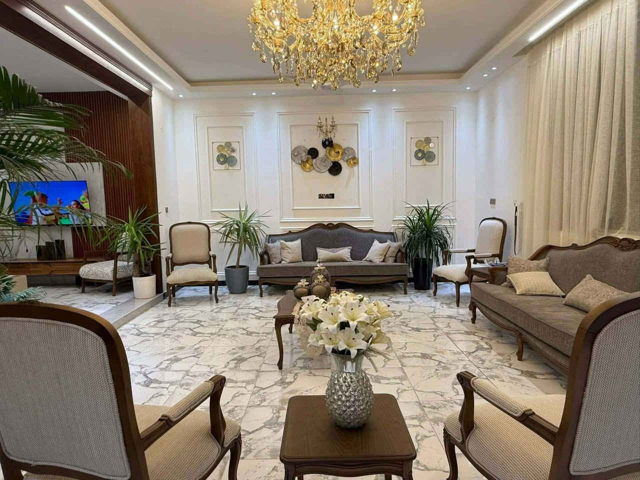 📍 فرصة عقارية مميزة – مكتب التصميم العقاري
🏡 النوع: دار طابو زراعي
📐 المساحة: _300__ م²
💰 —-طابقين بناء درجة أولى —
—أربع غرف نوم صاله مطبخ 
مجمع صحيات طابق ارضي طابق ثاني 
العنوان بابل زوير الغربي✨ 
✔️ مناسب لسكن
✔️ منطقة مخدومة وقريبة من الخدمات
✔️ فرصة حقيقية لا تتكرر

📞 للاستفسار والمشاهدة:
***********
***********

🏢 مراجعة المكتب: مكتب التصميم العقاري
📌 العنوان: حي الصحة – مجاور جامع الهندي
