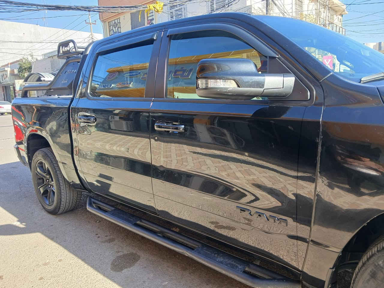 رام ٢٢ ، ماشية ٤٠ الف ، بك هورن نضيفة حيل دواخلها جدا نضيفة للاستفسار اتصل على الرقم *********** باقي المواصفات معروفة
