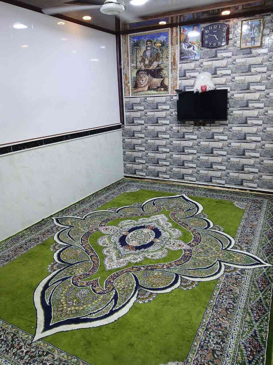 السلام عليكم
دار للبيع المساحه ١٥٠م طابو صرف في منطقه حي الحسين الجديد  طابقين 
الطابق الأول يتكون من استقبال ٦×٤
مطبخ ٣.٥×٣.٥
صاله ٣.٥×٣
غرفتين ٥×٣.٥
وصحيات 
الطابق الثاني "غرفتين وصاله ومخزن للاستفسار الاتصال على الرقم ***********
