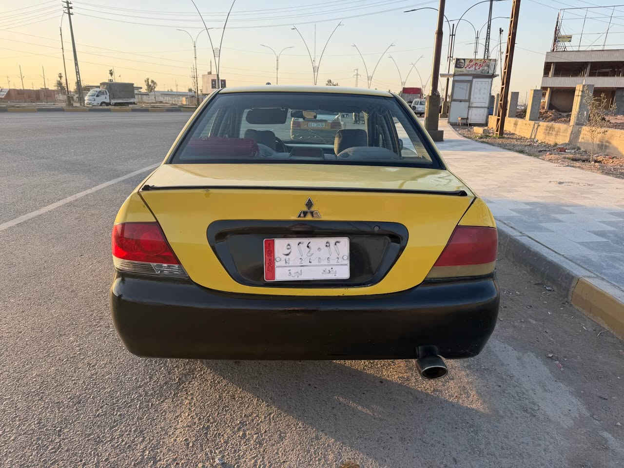 السلام عليكم لل بيع لانسر موديل 2009 رقم بغداد بسمي محرك 1600 بيها منضومة غاز  كهربائيات كلها شغاله تبريد تدفئة شغالات تخم تاير جديد صدر امامي خلفي جديد دوشمه ارضية جلد سارا جاهزا بدون أي نقص صبغ جامرلغ امامي وهلالات تعمير  سع ر 63 بيها مجال العنوان ديالئ رقم الهاتف *********** الخالص, ديالى
