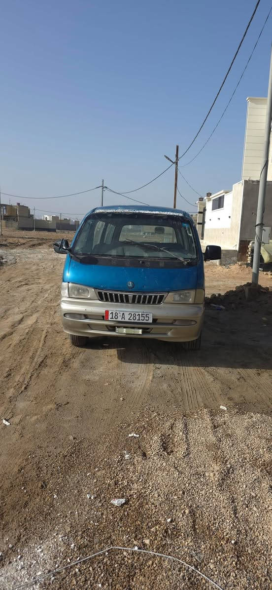 السلام عليكم بريجو موديل 2000 
مداور ثانيوم
كير واكسن حاويه حداديه ودوشمه جديده 
كشر كفاله سمكره جديده 
تخم تاير جديد 
تجي وتشوف بعينك 
مكان ديوانيه 
سعر 75 وبيه مجال بسيط 
شراي بيك خير وتدلل 
للاستفسار ‭***********
