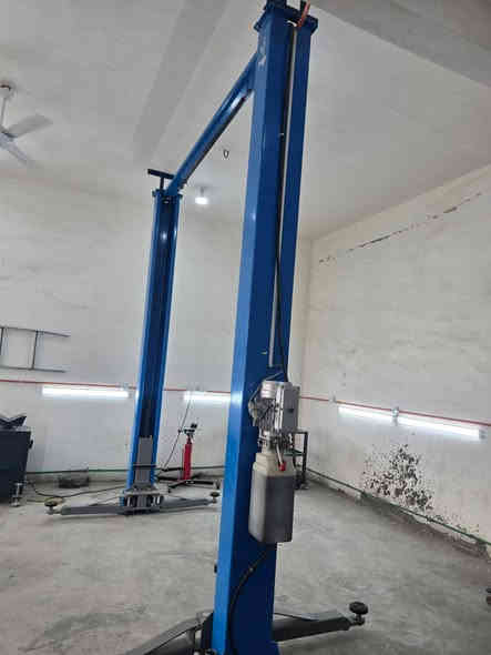 السلام عليكم مواد للبيع
استخدام قليل 
جهاز هزاز فحص حداده السيارات
جك ثابت ثنائي 4 طن
ابريص
ميز عده حديث
جك عربانه
جك هوه جوبلس
كمبريسر هواه 
كابسه فنر دبل 
منجنيق 
التواصل ***********
ابو علي الدراجي 
ابراهيم المالكي
