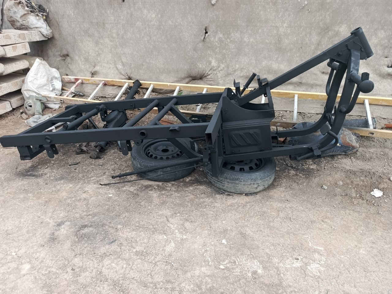 سلام عليكم 
تعميرة ستوتة للبيع 
نقصها بس بدي
شاصي 2017 اوراق اصولي
مكفول من اللحيم
مكينة موديل21 شغالة كلشي مابيها
اكسن وورگ وويالة وياها
سعر«400»وبي مجال للشراي
مكاني كربلاء الحسينية
*********** اتصال
