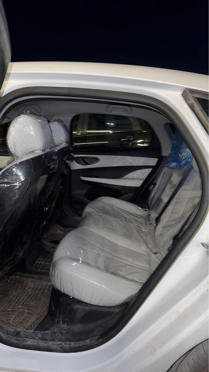 Byd seal 05 2025 - 128$
ویل کڕۆمە ناو زەردە
ئەشیای خۆی لەگەڵە
دەعامی لۆ دەعامی بە شەرتە سبوغ تەنکە بێ سبوغ بێ تەعدیل 
٦ هەزار ڕۆشتووە 
نرخی ١٢٨ وەرەقە
گۆڕینەوە ناکەم تەنها بۆ فرۆشتنە
*********** 📞 أربيل, العراق
