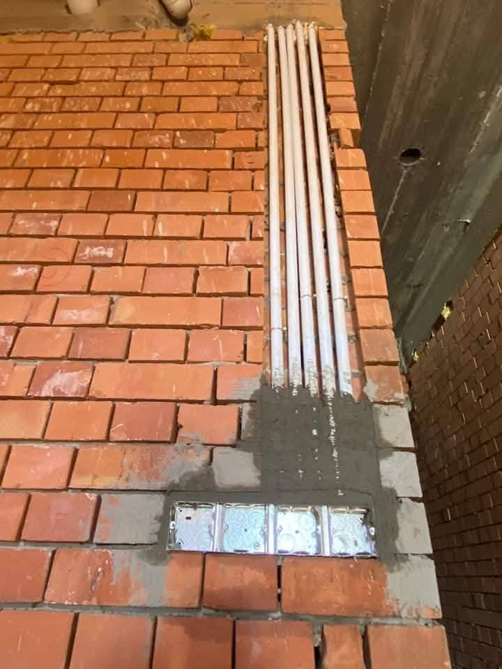 سلام عليكم اخواني
العمل فقط نجف
وإذا اكو مقاول نلتزم وياه كوادر موجودة 
كهربائي عمل درجة اولى
النقطه السيمز ٣٠٠٠ والتساهل موجود
البوري ٥ونصف والتساهل موجود
عمل مجانا للعوائل الفقيرة والمتعففين 
اخواني هاذه اليصرفلي وقنوع برزق رب العالمين ف ماكو داعي تعليقات سلبية
***********
