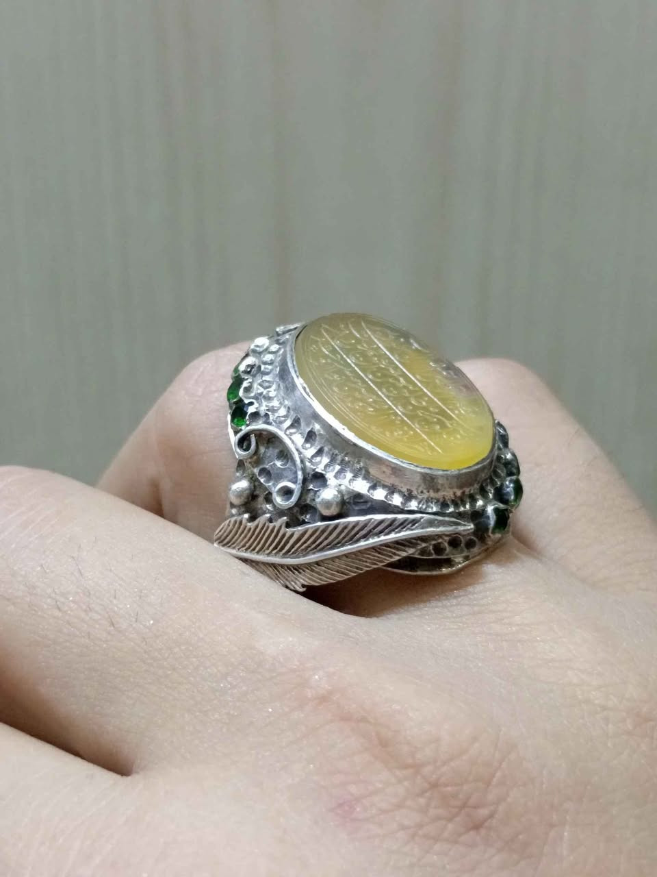 خاتم عقيق يماني اصفر منقوش سورة الفلق صياغة يدويه ثقيله بغداد, العراق


**إذا كنت صاحب هذا الإعلان وتريد حذفه لأي سبب، رجاءا أرسل رسالة إلى الدعم الفني**