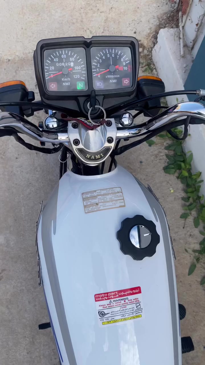 للبيع نامه شلامجه اصل موديل ٢٥ الدراجه صارلها شهر من شديتها الدراجه ميعوزلها برغي الدراجه احلا من الصور 
استفسار عا واتساب *********** 
مكاني موصل حمدانيه
