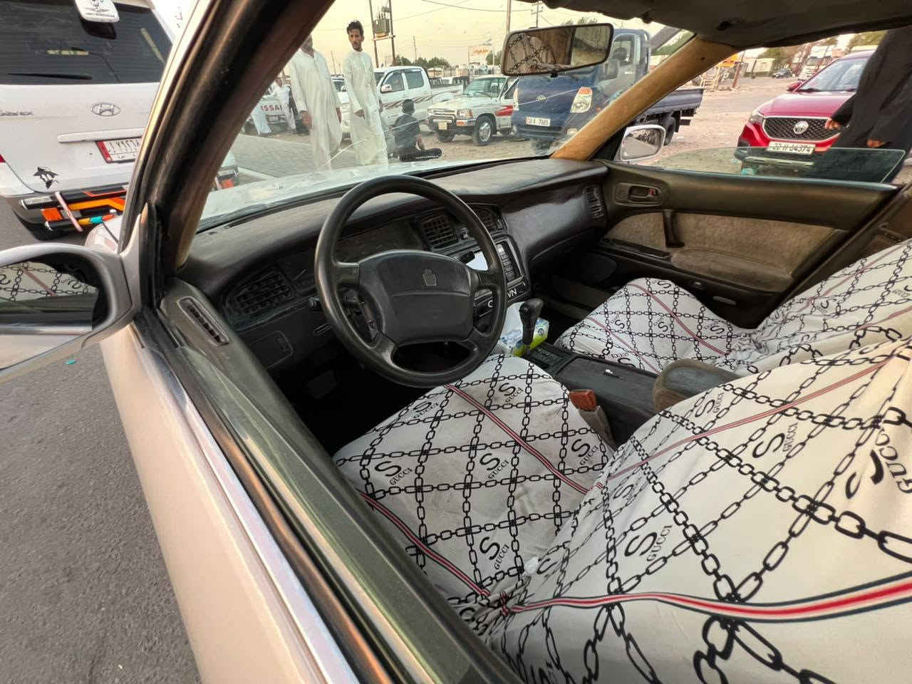 السلام عليكم سيارة بطة متصل مديل 1994 رقم انكليزي بصره سنويته 31 مكفول كص ونقل جثه حداديه جديه مكينه وكير مكفولات تخم تاير جديد السعر 40وبيها مجال ***********
