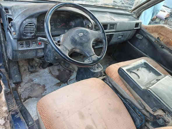 هوندا 1998 بغداد الماني..
سنوية لل2030.. 
14راكب مو 11
محرك وكير و اكسل و تايرات و صدر شرط 

قير متواجد على.. السعر 25 للتصال على الرقم ***********
