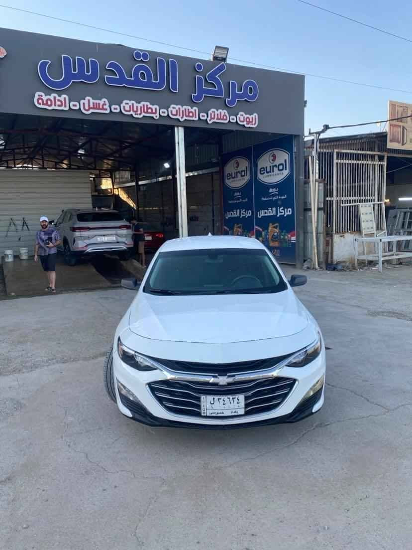 ( للبيع او مراوس )

النوع والموديل. ماليبو LT 

سنة الصنع. 2022

اللون. ابيض

قراءة العداد (الممشى). 77 الف كيلو

ضرر السيارة . جاملغ خلفي . صفحة اليمين 
+بابتين صبغ من جهة الجاملغ اليمين +قمارة صبغ

رقم اللوحة. بغداد 
تحويل ثاني يوم 
  
كهربائيات + محرك جديد كفالة
ترايها وين ميعجبك

السعر ( 93 )وبيهة مجال
لتواصل ( *********** ) بغداد, العراق
