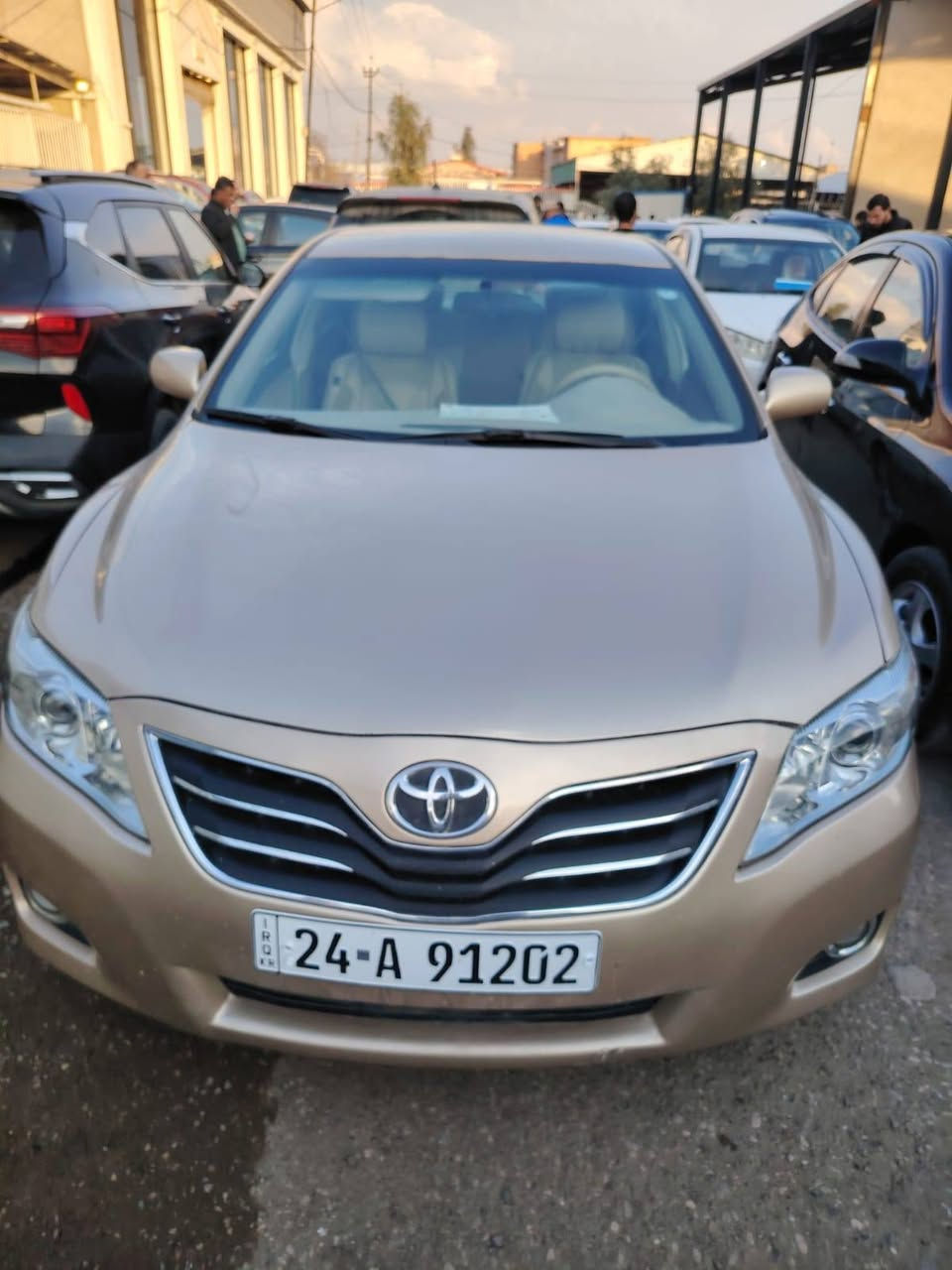 كامري موديل ٢٠١٠ محرك ٤ سلندر المرغوب ضررها بيا صبغ باب النفر وبيها بارد بل جاملغ والباقي كله كفاله بيع او مراوس حسب القناعه سعرها ١٢٠ وبيها مجال سياره بسمي رقم دهوك هذا رقمي ***********
