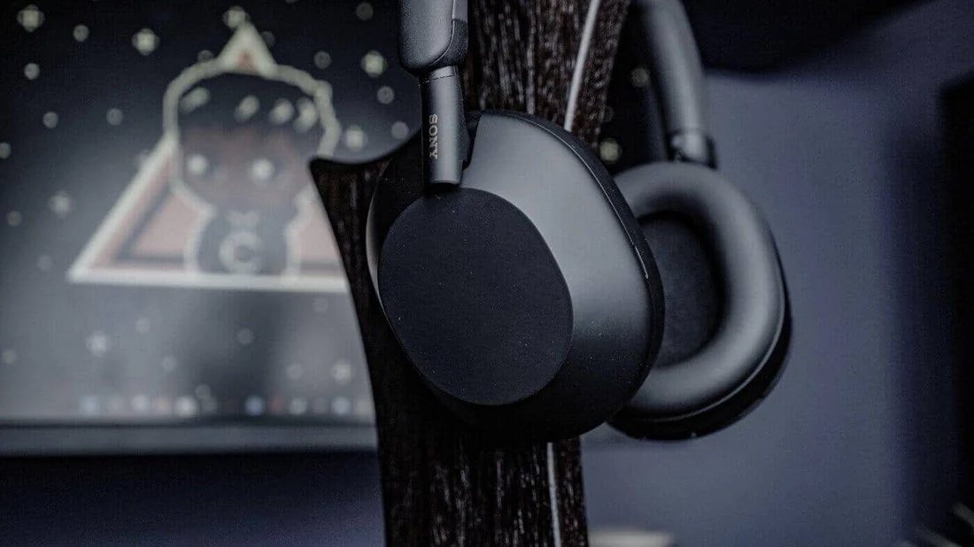 سماعة سوني m5 
اصلي وبشرط انته تفتح البوكس بيدك 
جديدة غير مستعمله نهائيا


**إذا كنت صاحب هذا الإعلان وتريد حذفه لأي سبب، رجاءا أرسل رسالة إلى الدعم الفني**