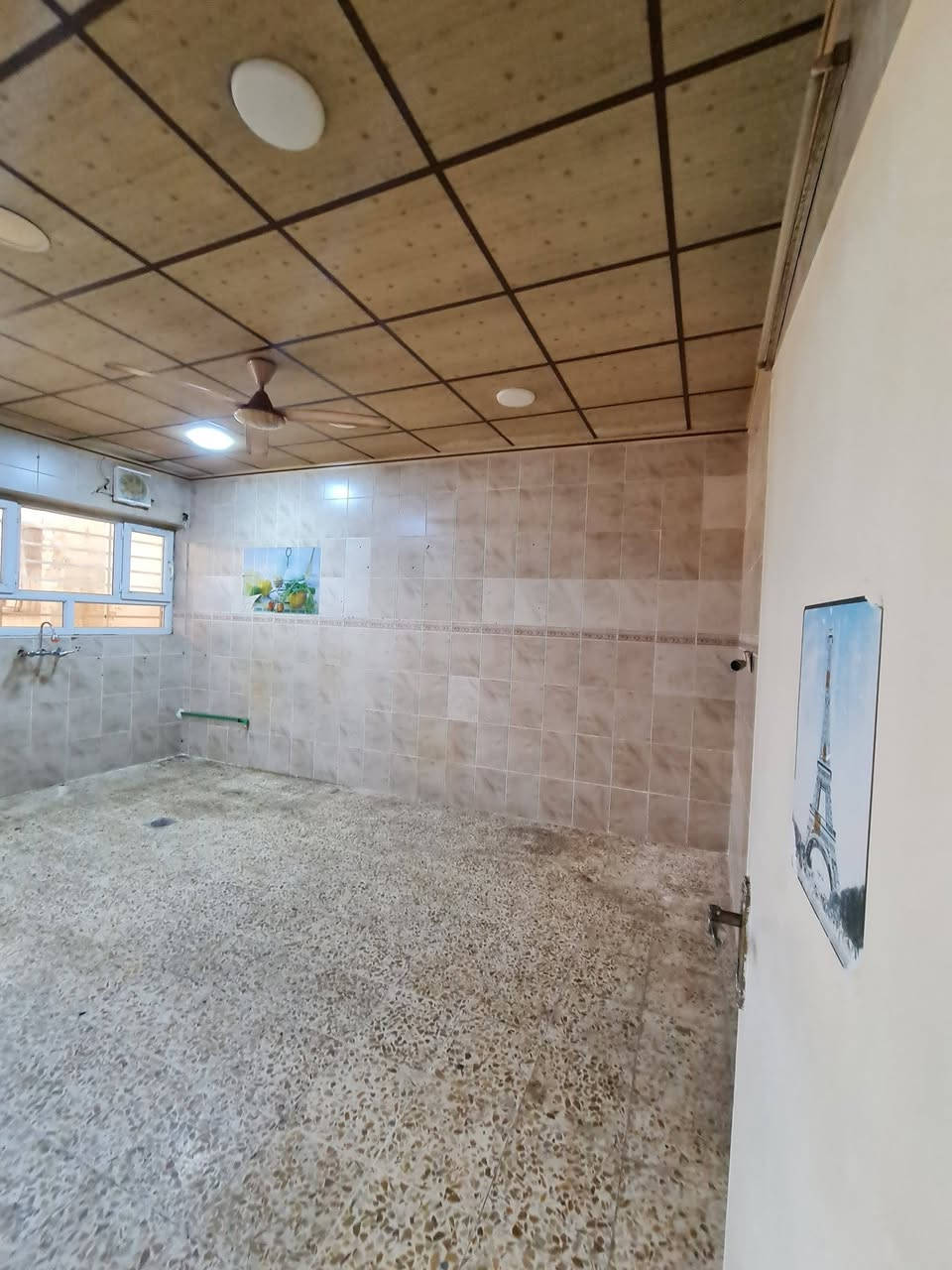 للأيجار الدار الطابق ألارضي🏠(المساحة250م)

الموقع الدار/حي البلديات قرب متوسطة الشام للبنات 

غرفتين نوم وهول واستقبال واسعة ومطبخ ومخزن وصحيات وكراج 

(بدل ايجار الدار 450الف)

للأستفسار مراجعة مع مكتب الوطن للتجارة العقارات  
العنوان الموصل حي البلديات من جهة السكر قرب سانكو مول 

أو الاتصال على الارقام التالية 
كؤرك/*********** 
أسيا /***********
