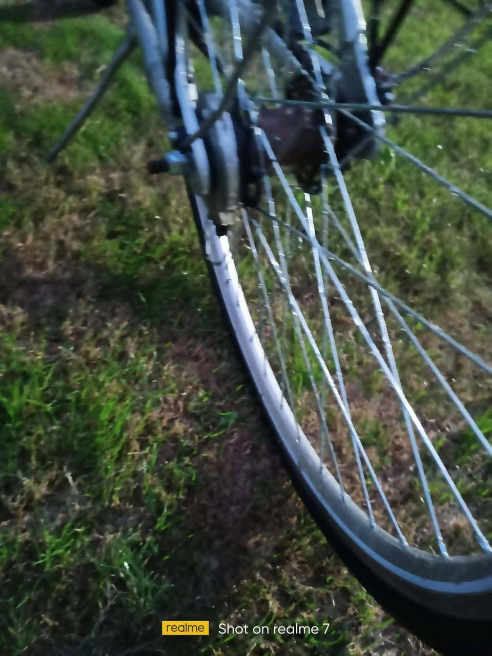 سلام عليكم
بايسكل حجم 28 للبيع سعر 120الف 
ماشه اماميه دبل لايت طاقه كير 3 نمر مكان فلوجة


**إذا كنت صاحب هذا الإعلان وتريد حذفه لأي سبب، رجاءا أرسل رسالة إلى الدعم الفني**