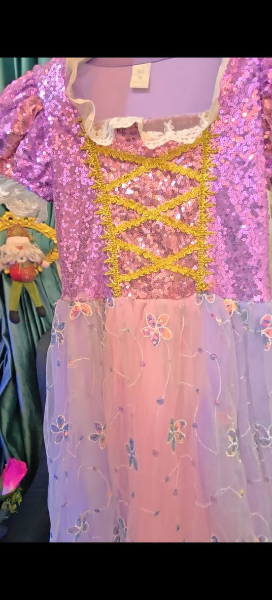 بدلات اميرات دزني🩷💜💛💚
مختلف الاعمار والموديلات 
ترهم لجلسات التصوير والمناسبات والاعياد 
وباسعار مناسبة جدا 5~10 الاف فقط 🩷🩷
بالة اوروبي غير مستخدم 👍🏻👍🏻
للحجز والاستفسار زورو الصفحة بدلات اميرات دزني


**إذا كنت صاحب هذا الإعلان وتريد حذفه لأي سبب، رجاءا أرسل رسالة إلى الدعم الفني**