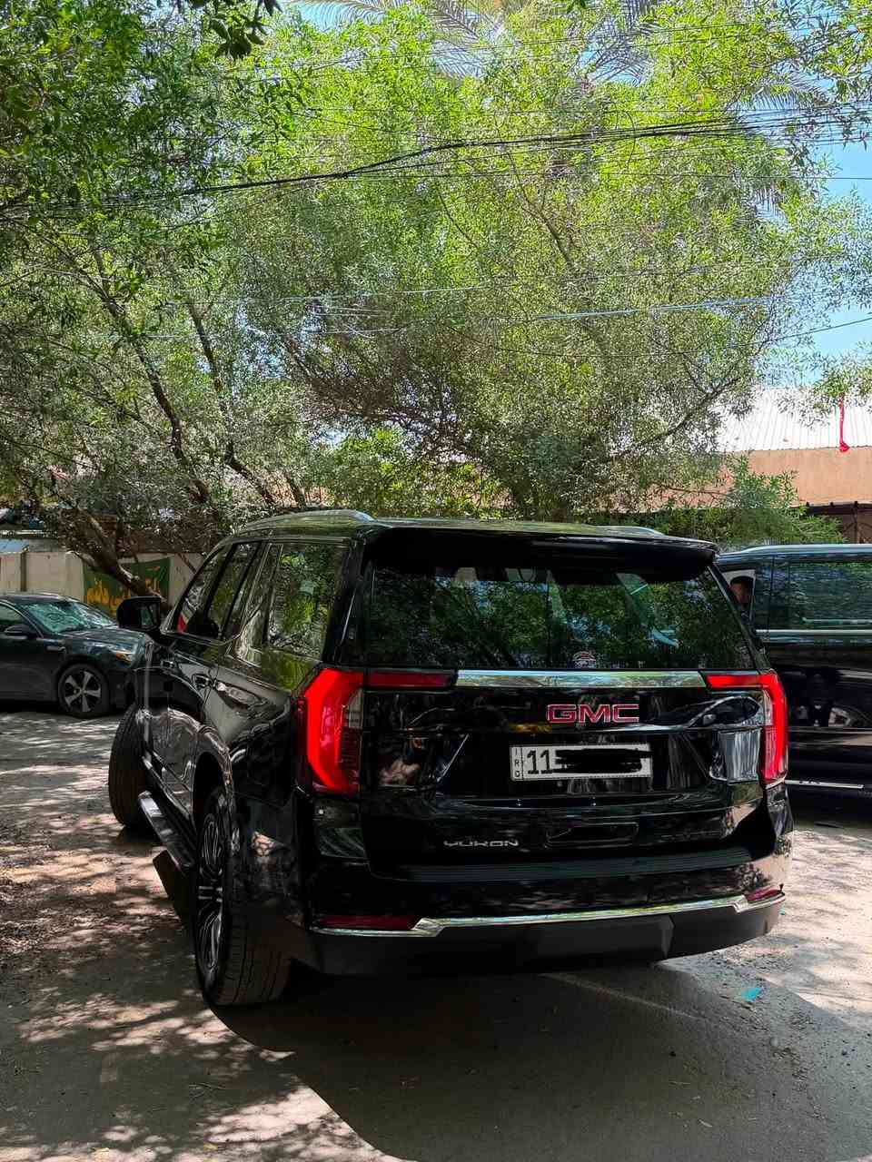 جمسي يوكن الفيشن 2025 

ا GMC Yukon ELEVATION 2025 

(((السياره مغلفه )))

 خليجي وكالة المنصور 

 ماشيه 23 الف كيلومتر  

 موديل 2025

 حجم المحرك 5.3 V8 

 مفتاح التشغيل بصمة  

 تشغيل عن بعد 

 دفع ثنائي RWD

حساسات أمامية 

حساسات خلفية 

لايت زينون + LED 

 دخول بصمة ذكي 

 حجم الاطار R20 

 اشارة في المرايا الجانبية وكهرباء 

 ا ABS 

 دشبول شاشة ديجيتال 

 شاشة Apple Car play 

 سماعات سستم صوت شركه BOSE

 كاميرا دوارة 

لانارة الداخلية LED  

 مثبت السرعة Cruise 

 المودات والاوامر الصوتية 

 ا Bluetooth / T YPCE 

مخرج منفذ الطاقة 

رقم بغداد بأسمي 

السعر. 620ورقه وبيها مجال بسيط 

مكان السياره الكاظمية

واي استفسار ***********
