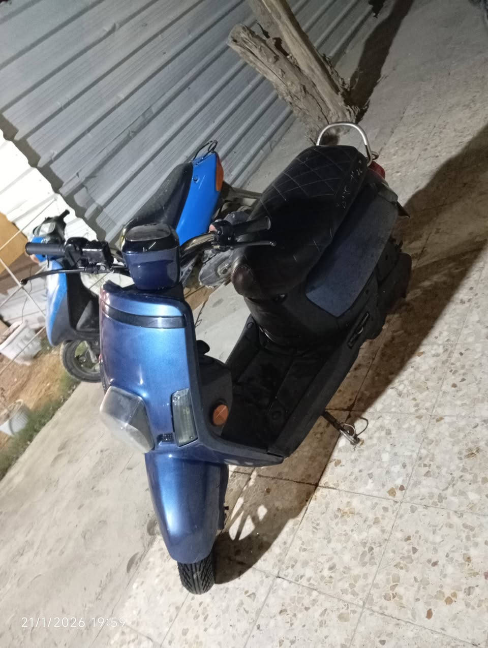 السلام عليكم بوليس عدله نوزل موديل 14 السعر 750 ألف بس الشراي يجي ‏‏‪‏‪0773 507 3379‬‏
