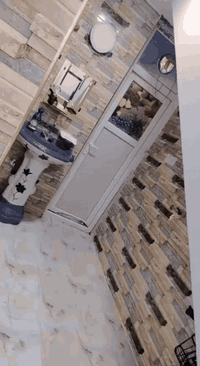 السلام عليكم يوجد مشتمل مساحة 100متر قاطين في منطقة الحصوة في الأولى يم جامع الحي القيوم قريب من السوك كامل مفول اي نقص مابي السعر 110 وبي مجال للاستفسار الاتصال على الرقم *********** وبي واتساب واني مكلف بلنشر فقط
