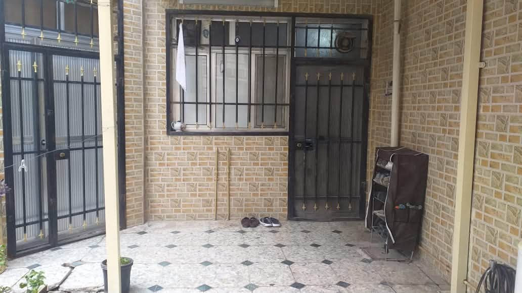 بيت للبيع المساحه 150 متر منطقه الربيع بيت البياع المنطقه كلش حلوه وهادئه لاستفسار الاتصال على الرقم او واتساب *********** كامله خدمات مي مجاري تبليط أرصفه كهرباء
