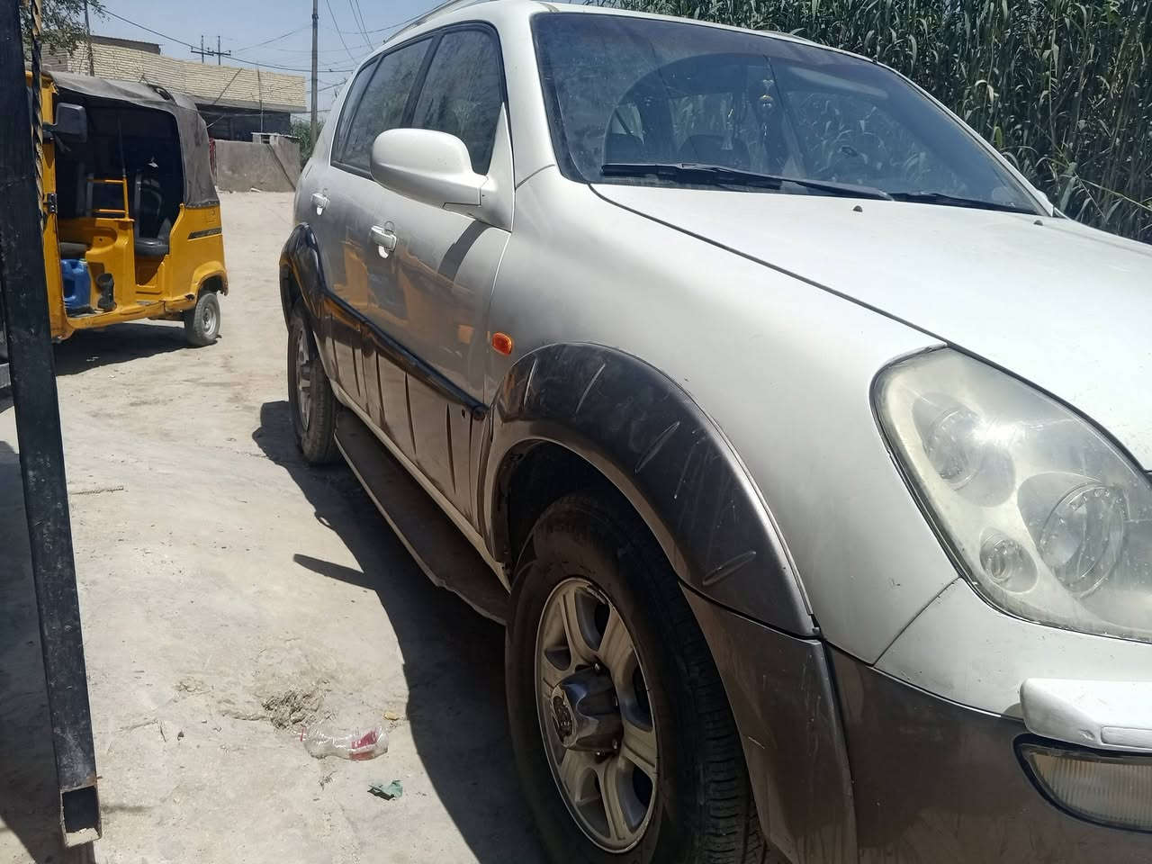 سياره ركستون دايو موديل 2000 (7 )راكب مكينه وكير مارسدس دب كير عادي 
السعر 85 ورقه وبيه مجال قليل 
***********
***********
