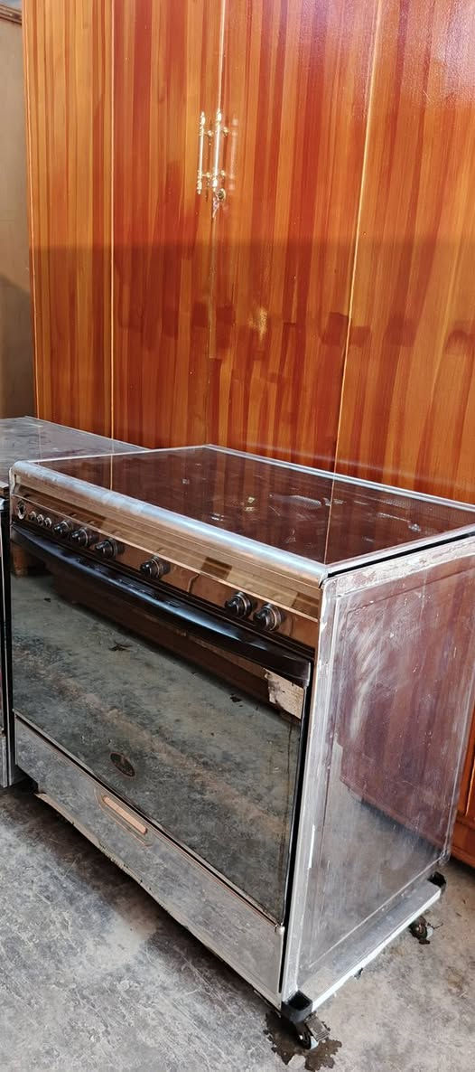 طباخات مصرية درجة أولى شرط شغل 
كريازي مصري وفريش مصري نظافة 100٪
*********** جلولاء سوق السبت مجاور الكراج
