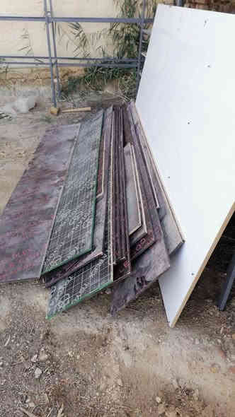 السلام عليكم رفوف حديد للبيع***********
