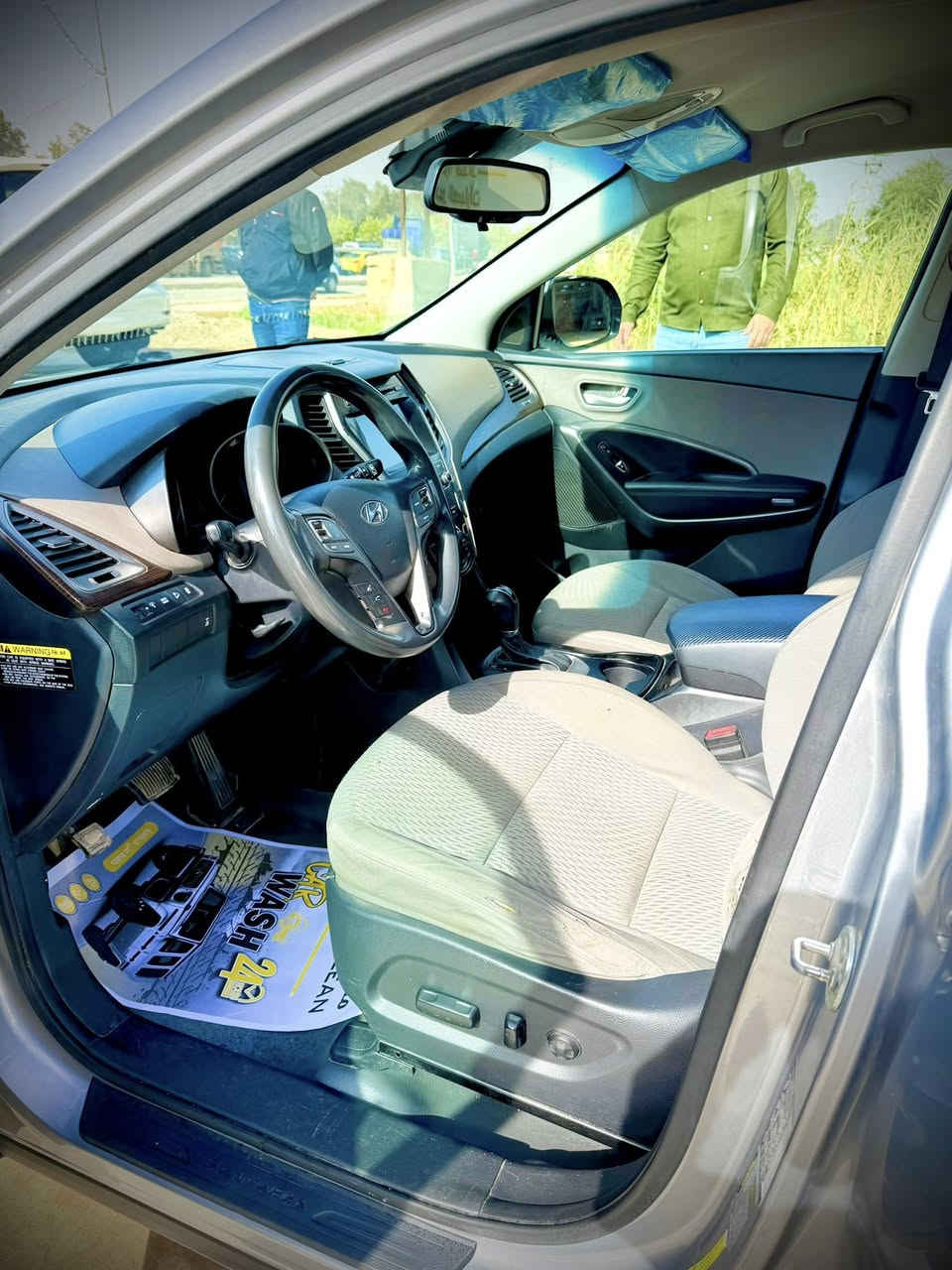 � نوع السيارة: هوانداي سنتافي
🔹 الماركة / الموديل:  سنتافي 2018
🔹 سنة الصنع: 2018 بدون ايرباك
🔹: عادي / أوتوماتيك
🔹 الممشى:97500 ميل قابل للزيادة
🔹 اللون: سلفر
🔹 الحالة: ممتازة / جيدة / تحتاج ملاحظات بسيطة
🔹 الفحص / الاستمارة: سارية / منتهية

💰 السعر: 150)

📍 الموقع: ديالى بعقوبه المفرق باسمي السيارة 
الحادث كما مبين بالصور

📞 للتواصل: *********** (اتصال / واتساب)

❗️ البيع جاد، الرجاء التواصل للجادين فقط.
