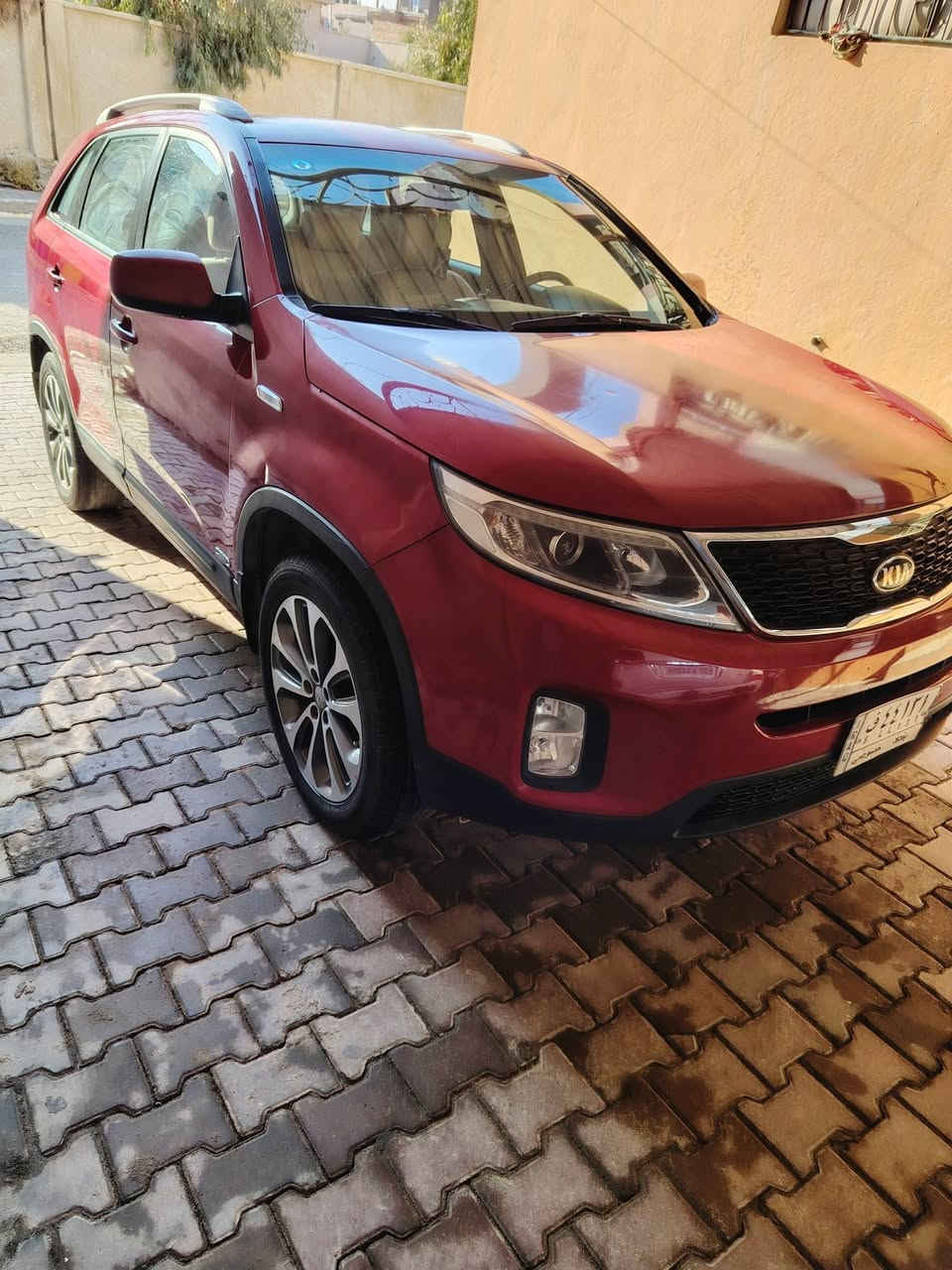 السلام عليكم
سياره سورنتو 2014 خليجي 🚘 
7 راكب
6 سلندر
قطعتين تبريد
مكفوله بيها بعض الملاحضات البسيطه
بيع نقد او اقساد حسب الاتفاق
للاستفسار الاتصال على الرقم
***********
مكان السياره ناحية البغدادي
