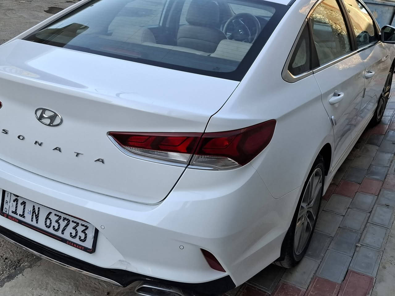 السلام عليكم ...
سوناتة للبيع 2019 خليجية 
ماشية 80 الف 
مكفولة كفالة عامة شرط الفحص
مواصفات ...
تحكم ستيرن 
قطعتين تبريد 
كامرة امامية خلفية 
كرسي كهرباء 
كشنات جلد 
نضام سرعات 
للأستفسار ...
***********
