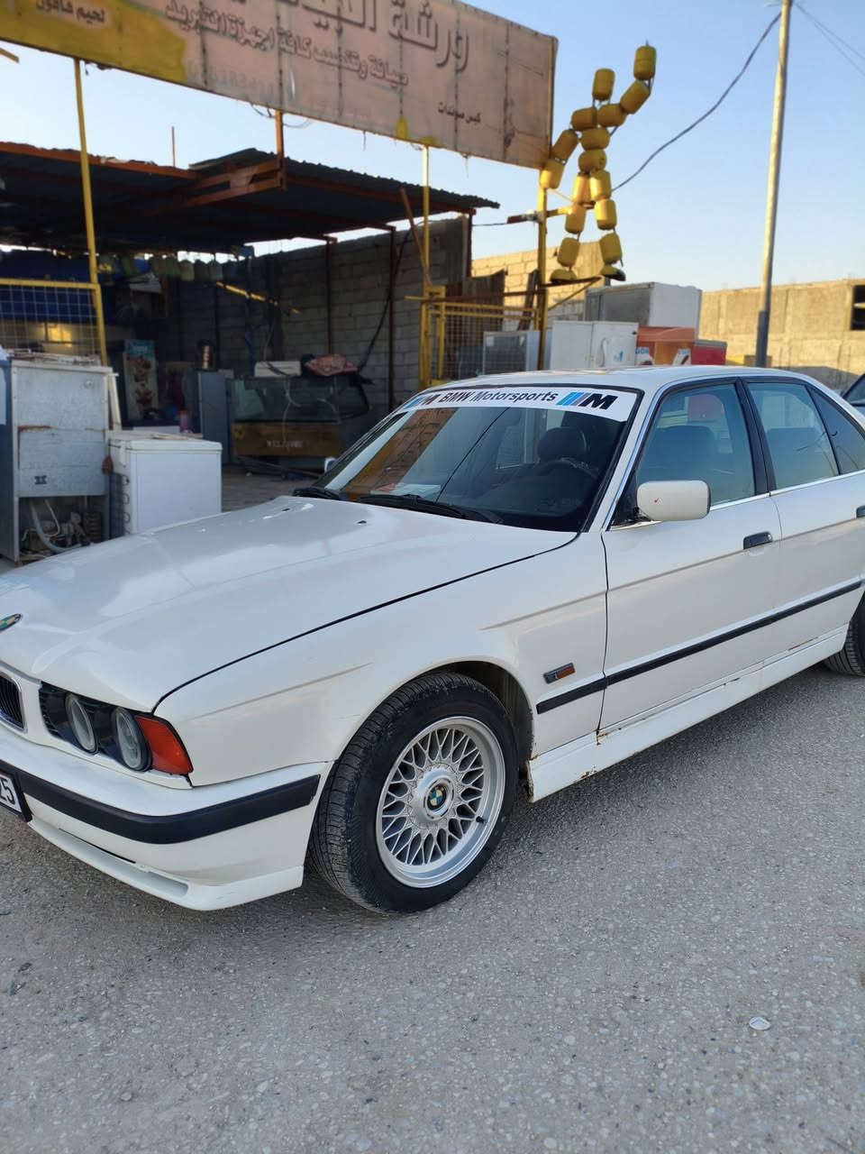 السلام عليكم بي ام موديل 1991بجم عريض رقم الماني جديد السياره بسمي تحويل ثاني يوم السياره جاهزة من كلشي 
السعر 65مكاني السماوه ***********
