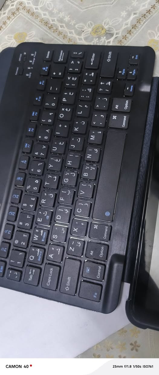 ايبادات للبيع اوتيتوا كامل وجديد صارلي شهر من اخذته سعر ٧٥ والايباد ايفون, 4سعرة ٦٠ للاتصال ***********
