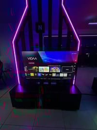 بلي مع شاشة للبيع بلي 5 عدد ٤ مع كل واحد يدة  شاشة هايسينز  4k شاشة مع...