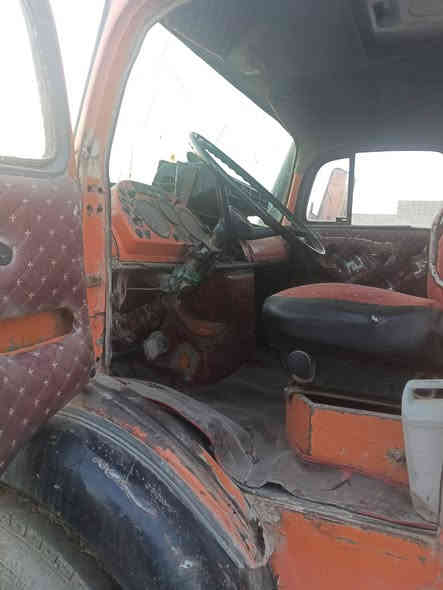 اقجم للبيع موديل 74 كير 111 رقم اصفر بغداد مداور مباشر العنوان كوت البتار السعر المطلوب 100 ورقه 
 
***********
